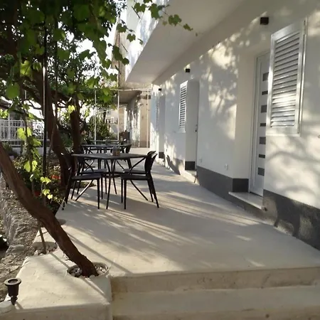 In With Sea View, Balcony, Air Conditioning, Wifi 4492-4 Appartement Podgora (Split-Dalmatia)